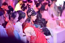 扬中汉服模特兼职(想做汉服模特去哪里找)