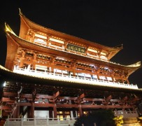 扬中长沙旅游攻略(长沙旅游攻略景点必去长沙美食街)