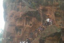 扬中乐山旅游攻略(乐山旅游攻略自由行路线推荐)