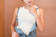 扬中包含上海兼职女伴游模特预约小薇微信的词条