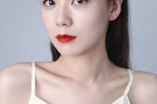 扬中兼职模特要打点模卡吗(兼职做模特要交钱拍模卡)