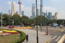 扬中上海自助游(上海自助游团购)