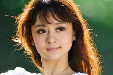 扬中极品美女模特兼职和大款视频的简单介绍