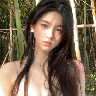 扬中与商务伴游共进晚餐，愉快的营业会谈起头了