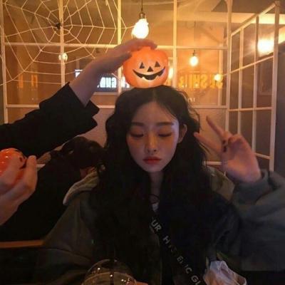 扬中伴游玩耍释放压力，尽情放松表情