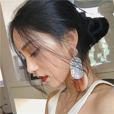 扬中伴游女生张悦然的资料