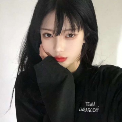 扬中伴游女生梦瑜的资料