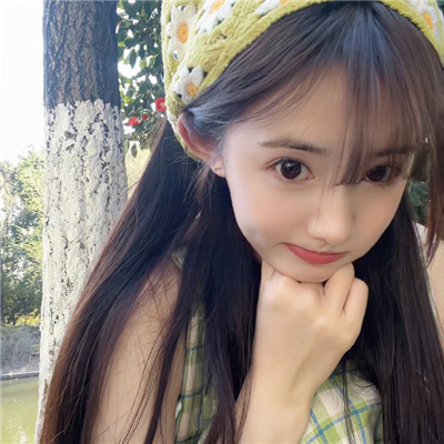 扬中伴游女生上官鹤影的资料
