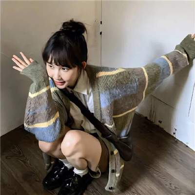 扬中伴游女生方镜月的资料