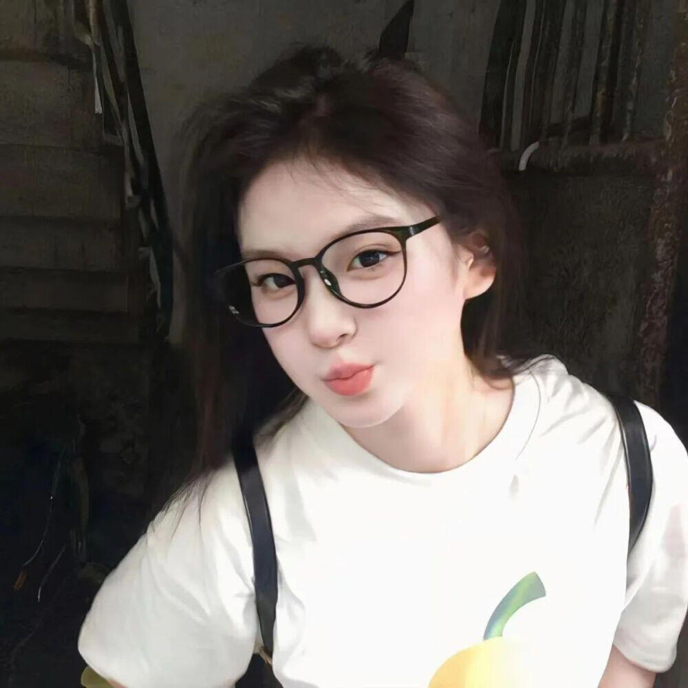 扬中伴游女生桃桃的资料