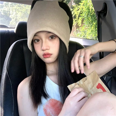扬中伴游女生乙傲薇的资料